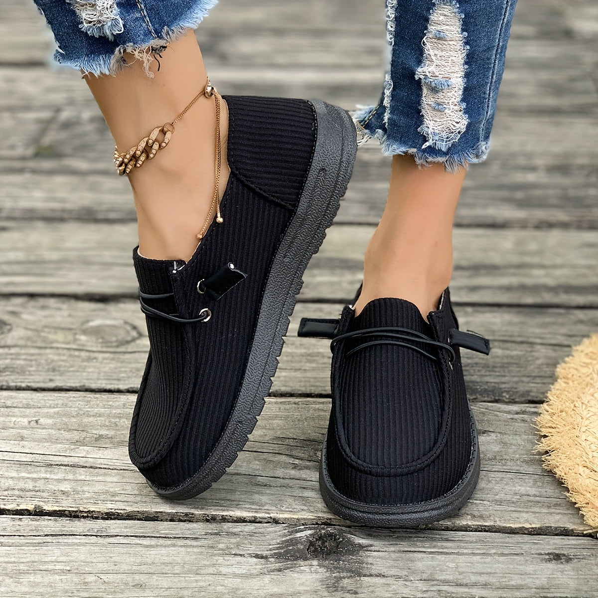Casual Slip-On Skateboard Sneakers