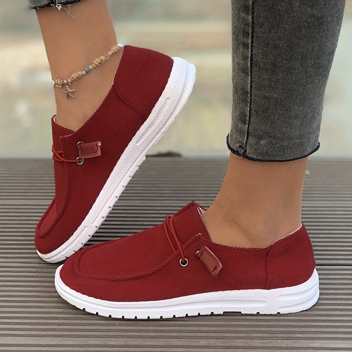 Casual Slip-On Skateboard Sneakers