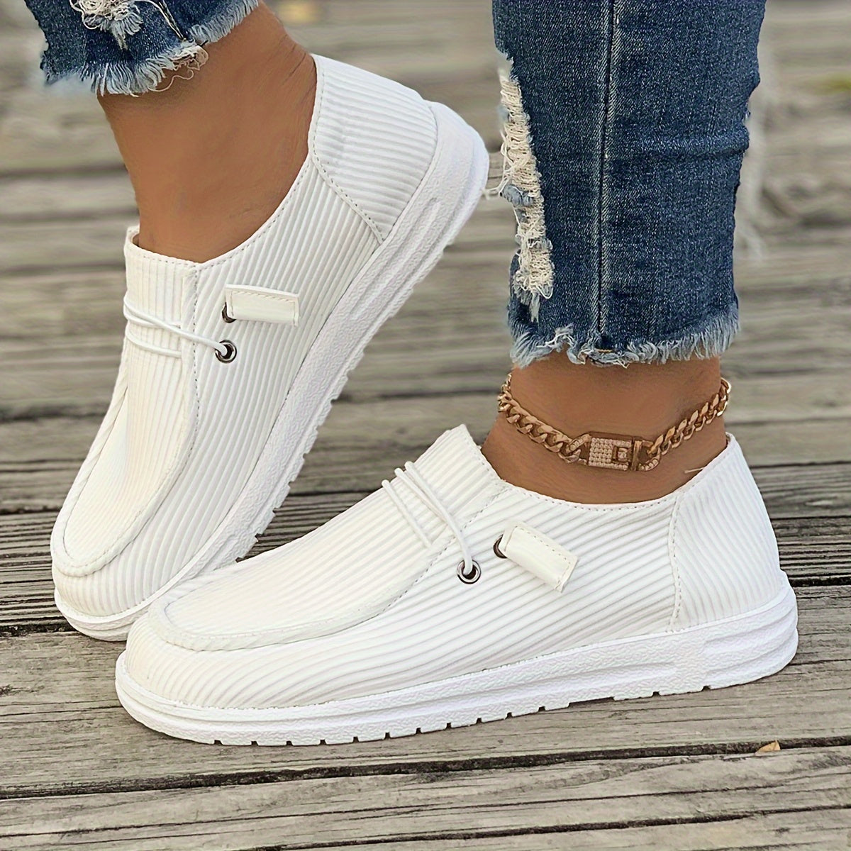 Casual Slip-On Skateboard Sneakers